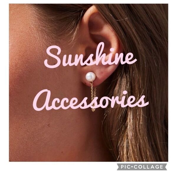 5 for $25 Small Daisy 🌼 Pearly Earrings - Picture 5 of 5